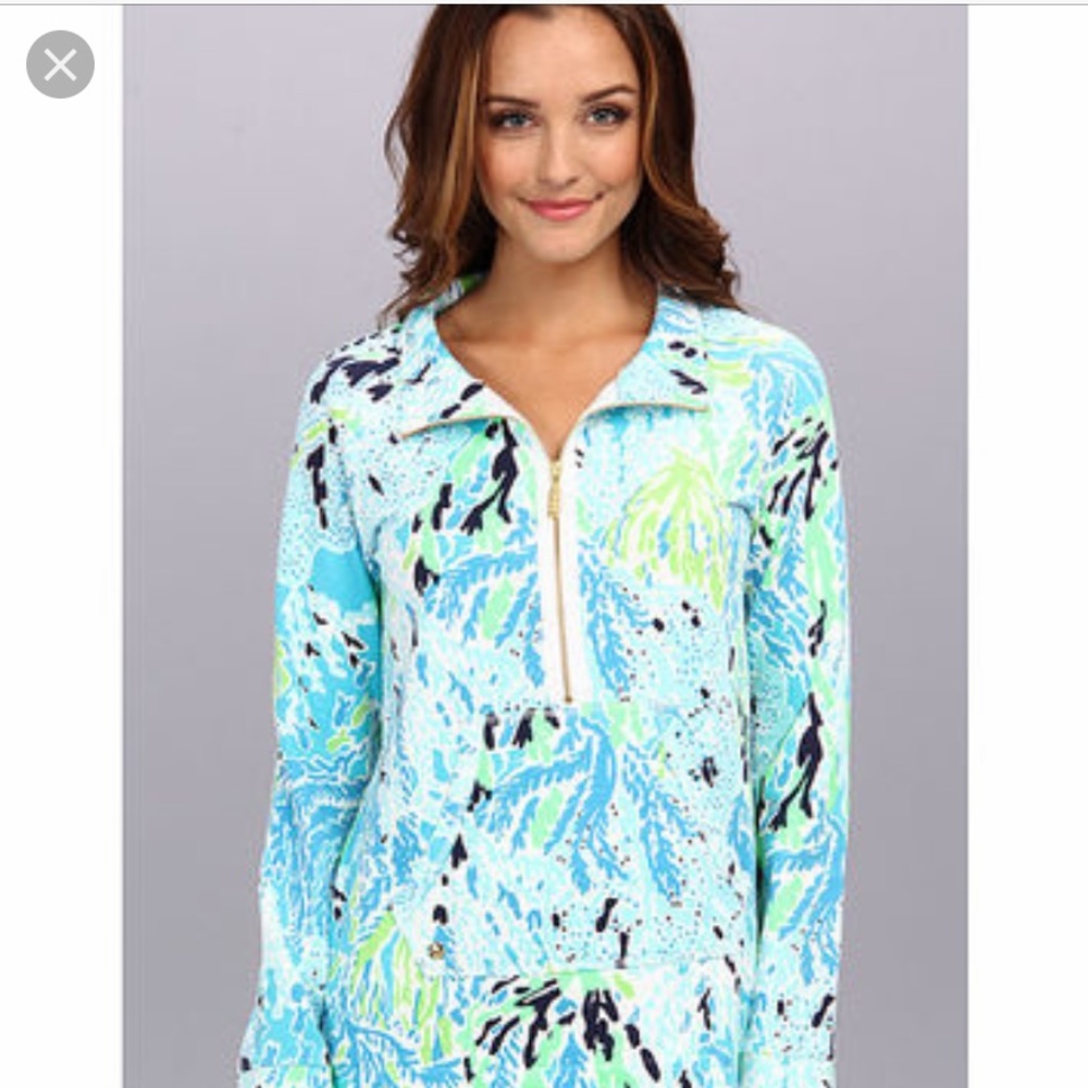Lilly Pulitzer  popover let’s cha cha sky blue